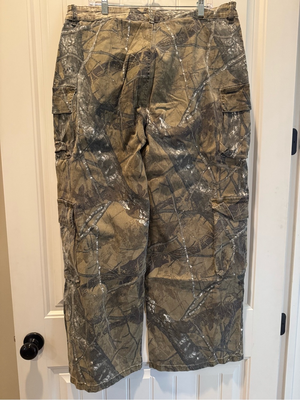 Women's Camo Cargo Pants - Brown